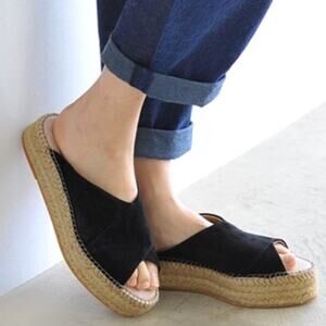 Gaimo Anthropologie Rolling Flatform Espadrilles Slip On Size 37 - 6.5 Black